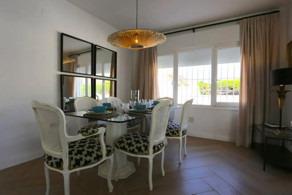 Villa Luna Beach Premium 9Pax Torre de Benagalbon